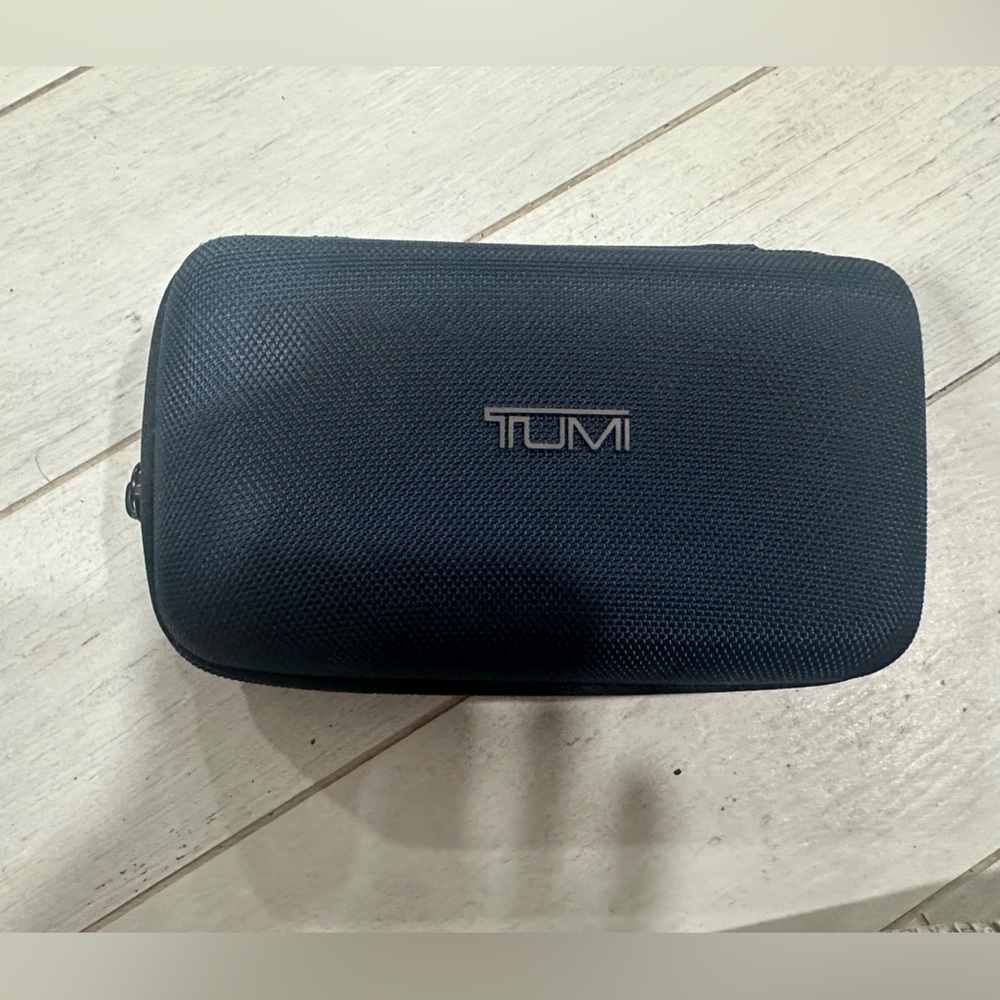 New TUMI Travel  empty